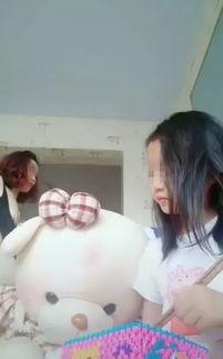 线国产情侣精品福利视频,浪漫瞬间，甜蜜呈现